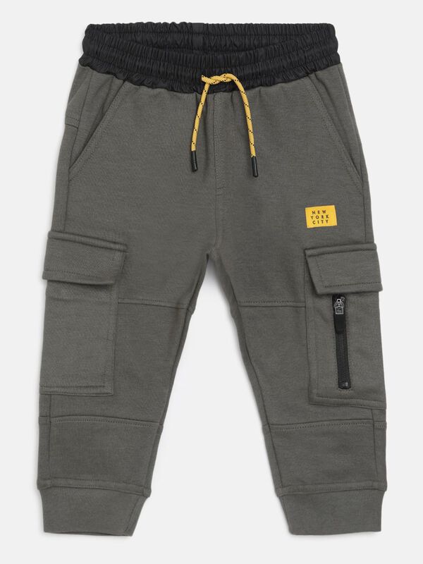 Knitted Sweatpants With Cargo Style Pockets image number null